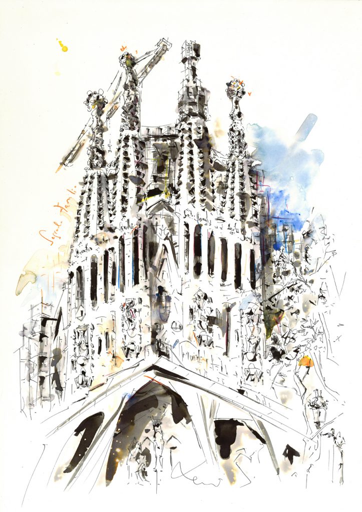 el templo de la sagrada familia desde la plaza gaudi de barcelona-barcelonink